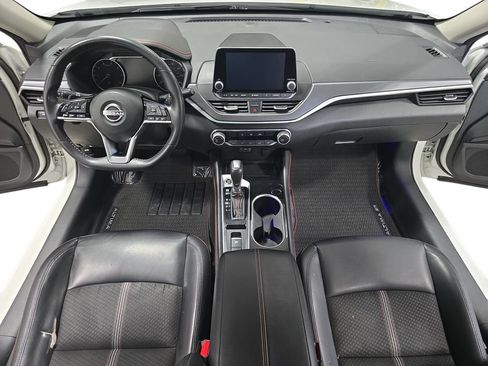 Used 2023 Nissan Altima 2.5 SR AWD/4WD image 9