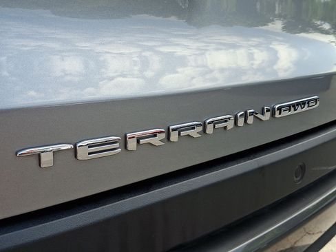 Used 2025 GMC Terrain Elevation AWD/4WD image 30