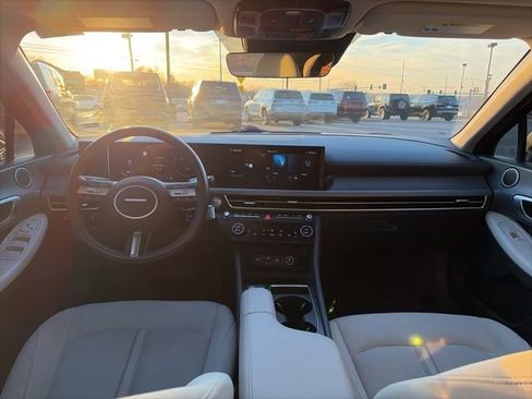 Used 2024 Hyundai Sonata SEL w/ Convenience Package image 12
