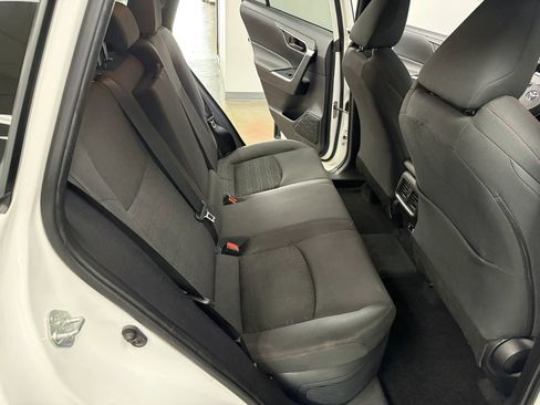 Used 2021 Toyota RAV4 SE w/ Weather & Moonroof Package AWD/4WD image 18