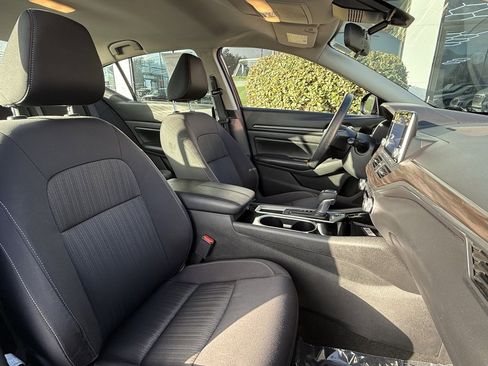 Used 2024 Nissan Altima 2.5 SV image 27