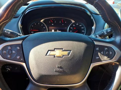 Used 2021 Chevrolet Traverse LT w/ LT Premium Package image 22