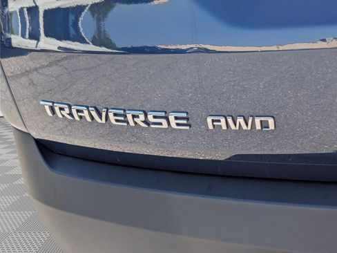 Used 2023 Chevrolet Traverse LS AWD/4WD image 9