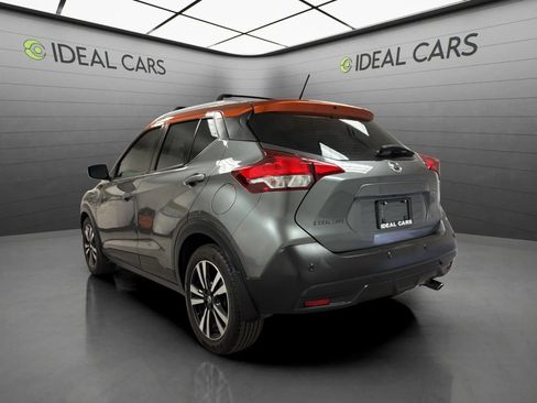 Used 2020 Nissan Kicks SV w/ Exterior Package FWD image 3