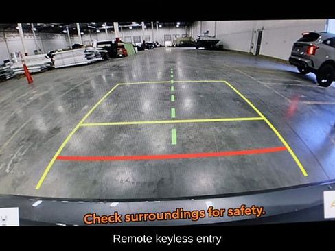 Used 2025 Toyota Camry XLE FWD image 6