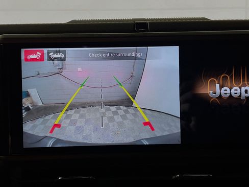 Used 2024 Jeep Wrangler Unlimited Rubicon 392 image 28