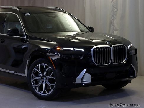 Used 2026 BMW X7 xDrive40i image 2