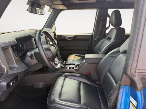 Used 2025 Ford Bronco Badlands AWD/4WD image 13