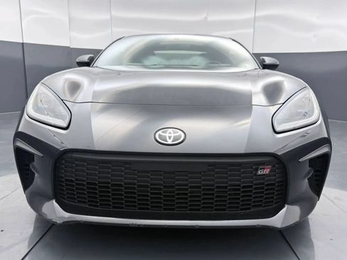 Used 2023 Toyota GR86 Premium w/ ALL Weather Mat Package (TMS) RWD image 2