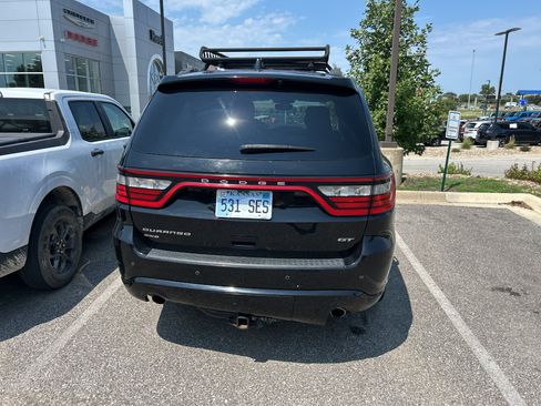 Used 2017 Dodge Durango GT w/ Premium Group AWD/4WD image 3