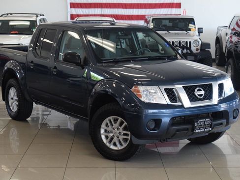 Used 2017 Nissan Frontier SV AWD/4WD image 1