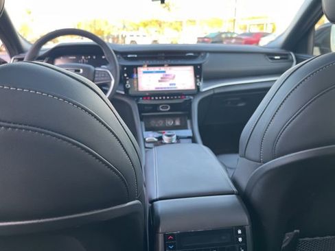 New 2026 Jeep Grand Cherokee L Limited AWD/4WD image 17