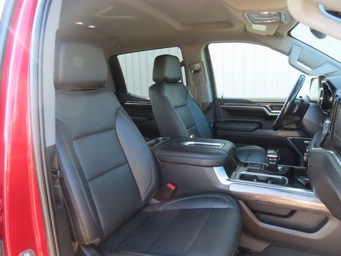 Used 2022 Chevrolet Silverado 1500 LTZ AWD/4WD image 25
