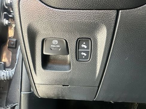 Used 2023 RAM 1500 Big Horn AWD/4WD image 28