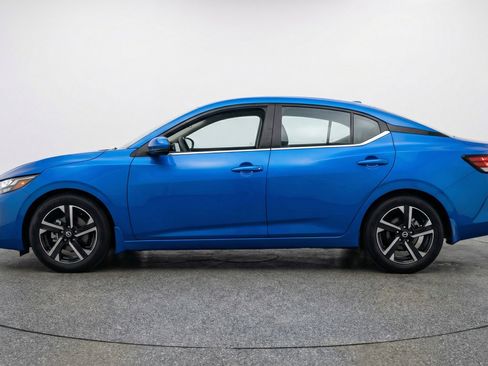 Used 2025 Nissan Sentra SV FWD image 5
