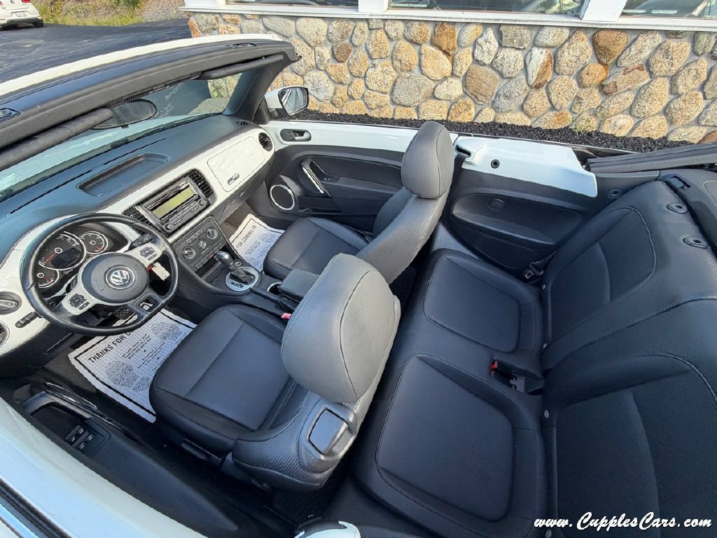Used 2015 Volkswagen Beetle 1.8T FWD image 19