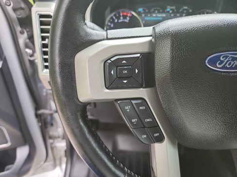Used 2017 Ford F250 Lariat w/ Lariat Ultimate Package AWD/4WD image 24