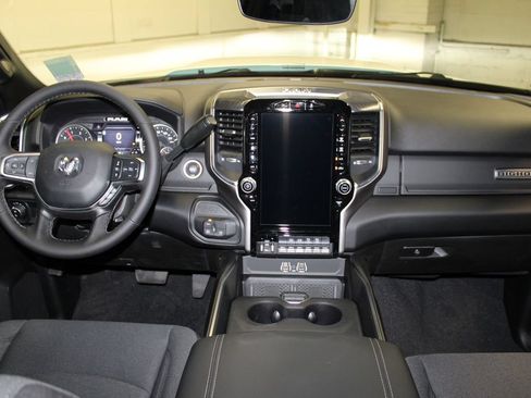 New 2026 RAM 3500 Big Horn AWD/4WD image 9