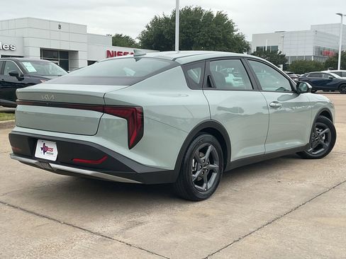 Used 2025 Kia K4 FWD image 5