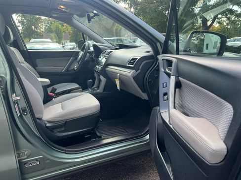 Used 2017 Subaru Forester 2.5i Premium image 13