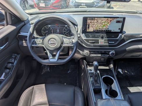 Certified 2023 Nissan Altima 2.5 SR w/ SR Premium Package FWD image 16