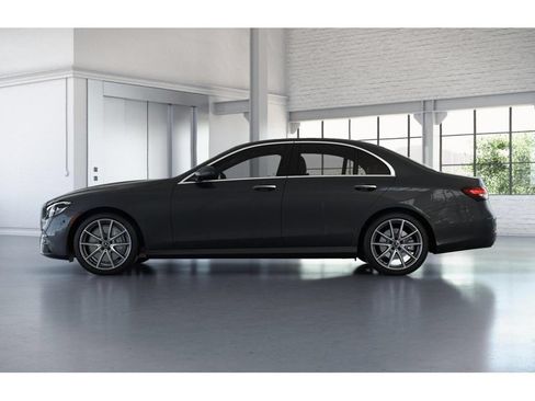 Used 2023 Mercedes-Benz E 350 4MATIC Sedan image 35