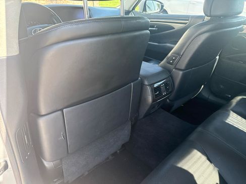 Used 2014 Lexus LS 460 w/ Comfort Package RWD image 46