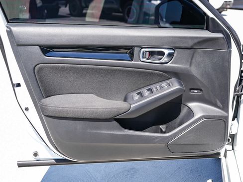 Used 2025 Honda Civic Sport image 21