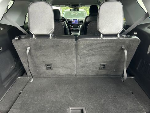 Used 2022 Ford Explorer Limited RWD image 22