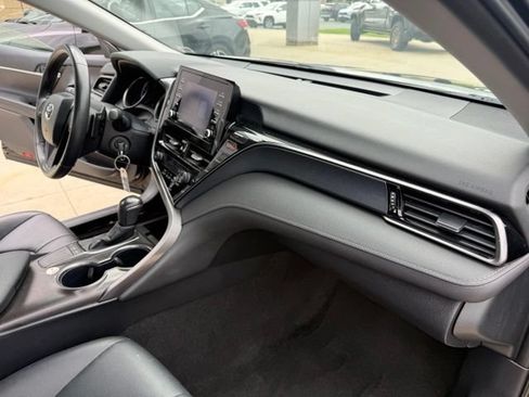 Used 2024 Toyota Camry SE FWD image 28