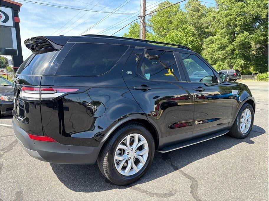 Used 2019 Land Rover Discovery SE AWD/4WD image 6