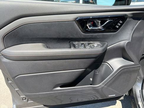 New 2026 Subaru Forester Touring image 17