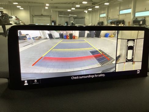 Used 2023 MAZDA CX-5 Signature image 9