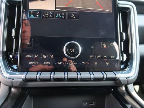 New 2026 GMC Yukon Elevation w/ Elevation Premium Package image 16