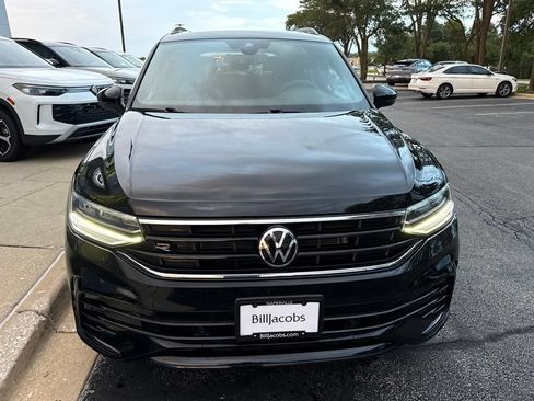 Used 2023 Volkswagen Tiguan SE R-Line AWD/4WD image 9