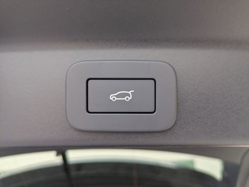 New 2026 Jaguar F-PACE R-Dynamic S image 15