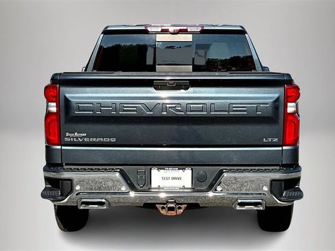 Certified 2021 Chevrolet Silverado 1500 LTZ w/ Technology Package image 7