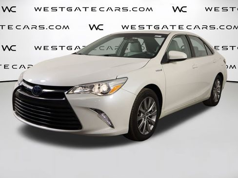Used 2015 Toyota Camry XLE image 1