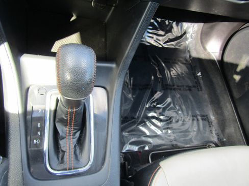 Used 2016 Subaru Crosstrek 2.0i Limited image 29