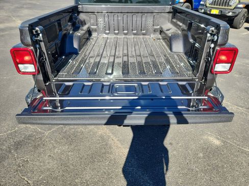 New 2026 Jeep Gladiator Sport image 16