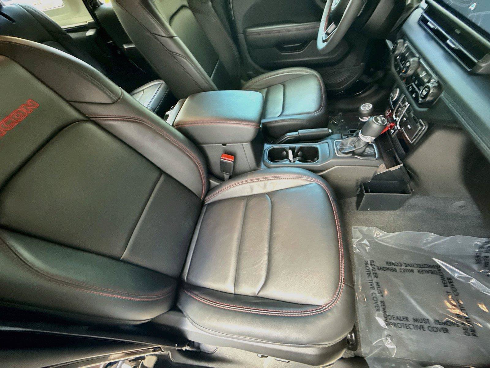 Used 2024 Jeep Wrangler Unlimited Rubicon AWD/4WD image 29