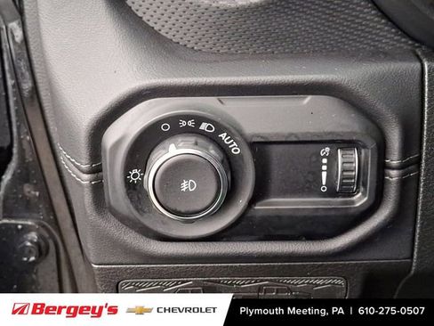 Used 2024 Jeep Wrangler Unlimited Rubicon image 29