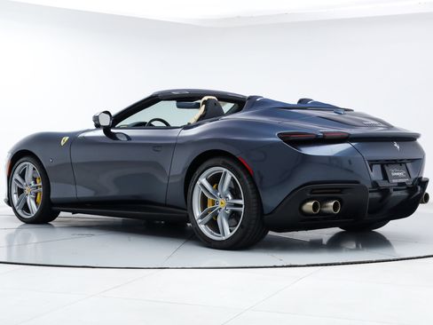 Certified 2025 Ferrari Roma Spider RWD image 7