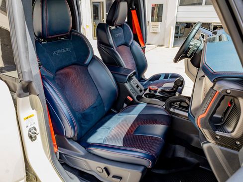 Used 2025 Ford Bronco Raptor image 31