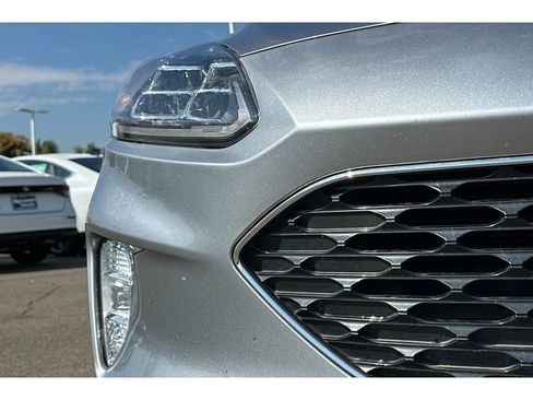 Used 2021 Ford Escape Titanium image 48