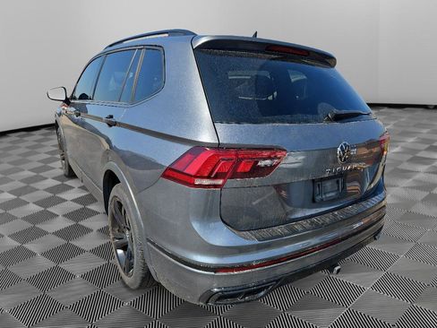 Used 2024 Volkswagen Tiguan SE R-Line w/ MDO Package, Two-Row AWD/4WD image 5
