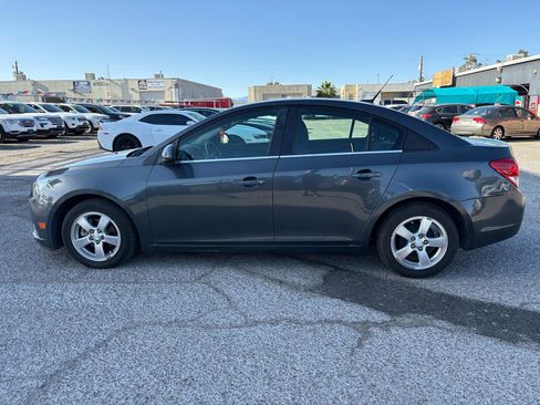 Used 2013 Chevrolet Cruze LT image 2