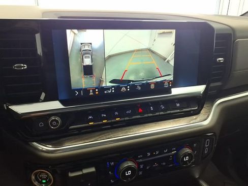 Used 2026 Chevrolet Silverado 1500 LTZ AWD/4WD image 25