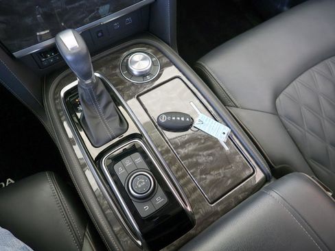 Used 2021 Nissan Armada Platinum w/ Captain's Chairs Package image 57