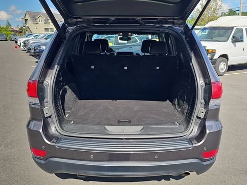 Used 2020 Jeep Grand Cherokee Laredo w/ Quick Order Package 2BN North AWD/4WD image 23